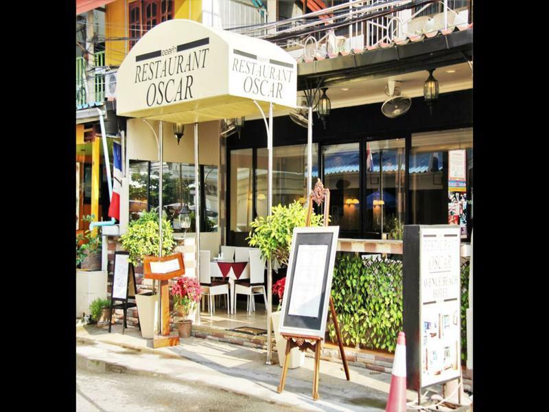 Avenue Beach Hotel Jomtien Beach Buitenkant foto