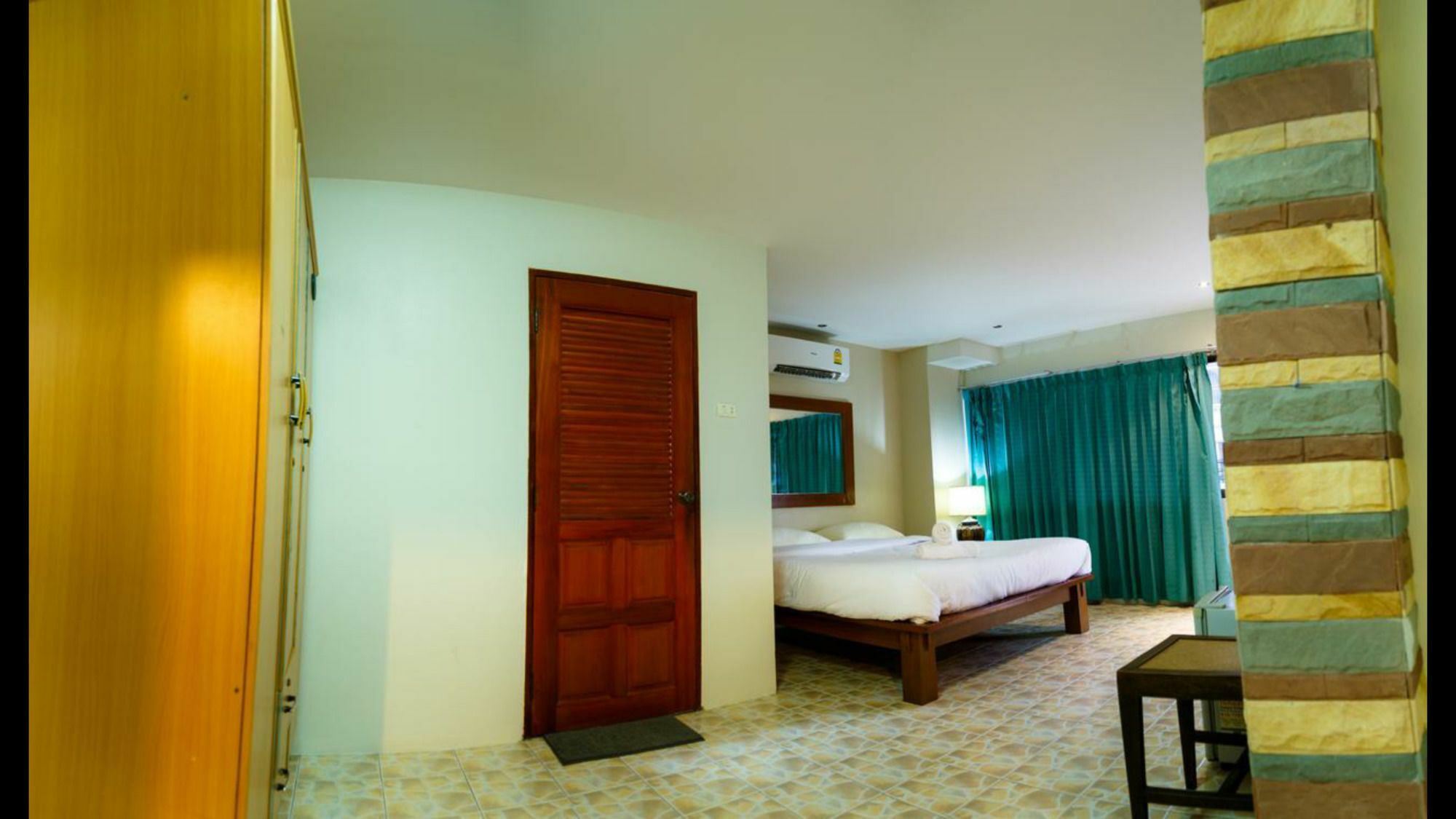 Avenue Beach Hotel Jomtien Beach Buitenkant foto