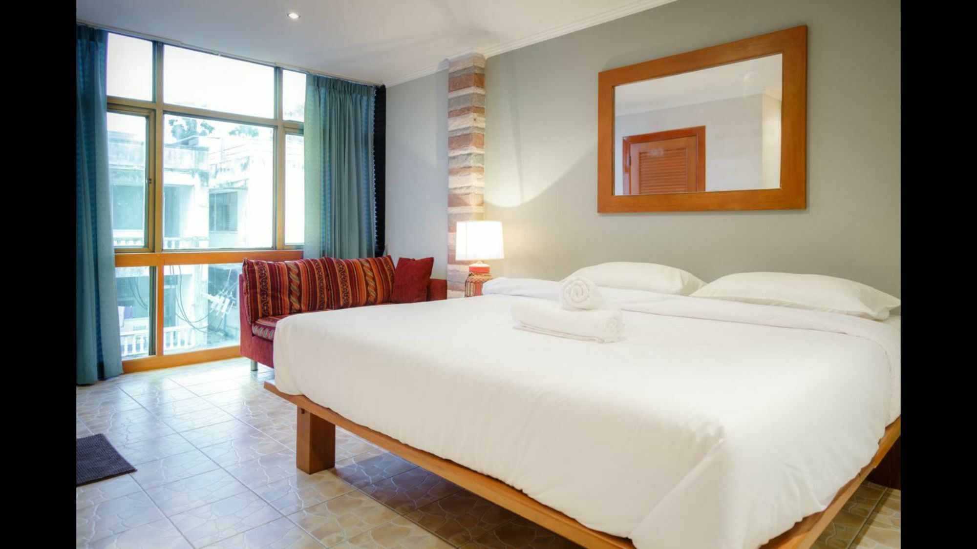 Avenue Beach Hotel Jomtien Beach Buitenkant foto